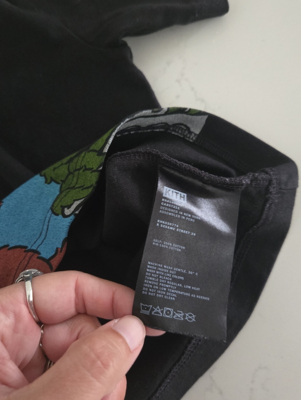 Kith Kids x Sesame Street Family Tee Black 4T Toddler Elmo Cookie Monster Tshirt - Picture 8 of 12